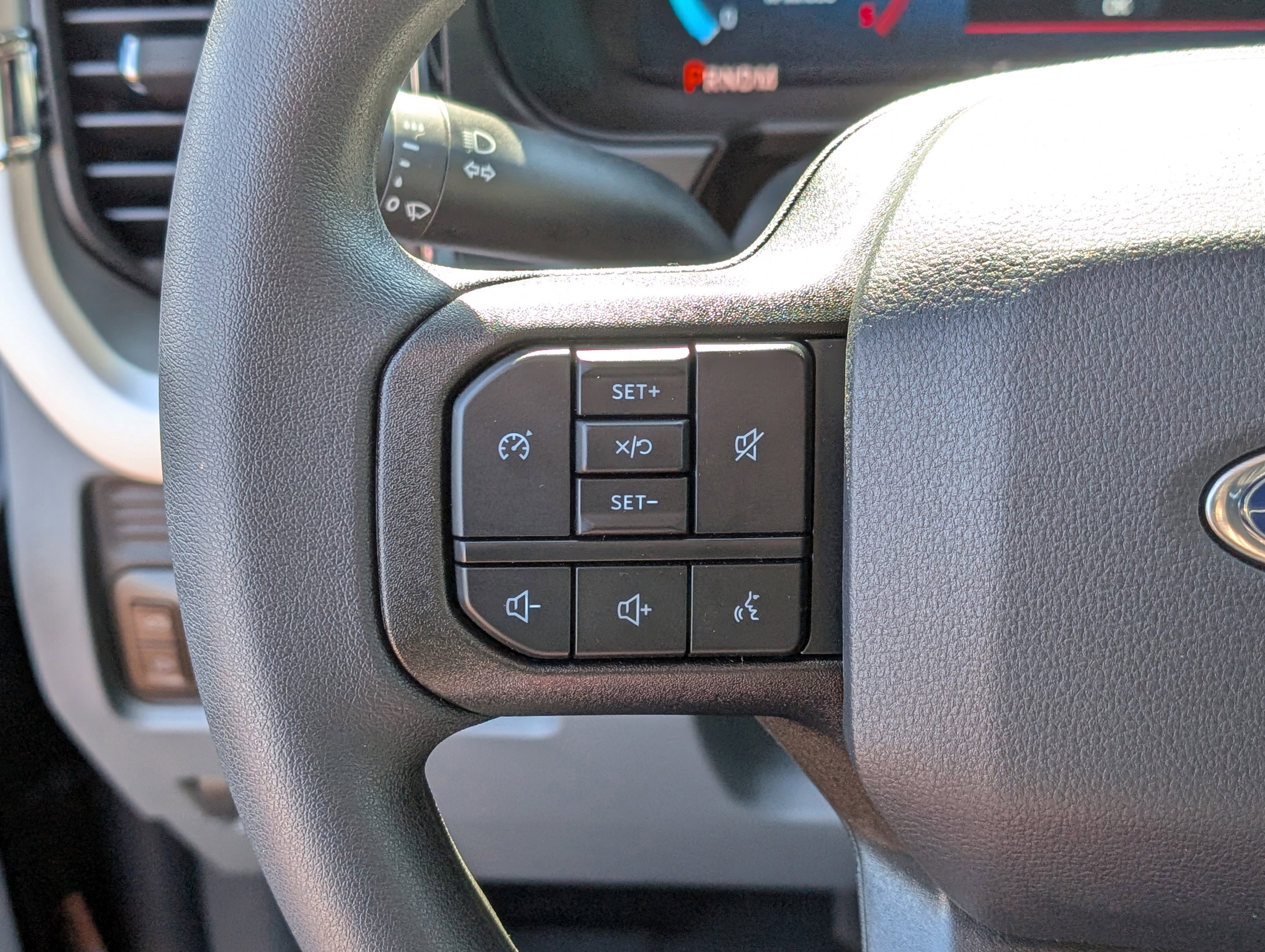 New 2025 Ford F350 XLT w/ Black Appearance Package image 20