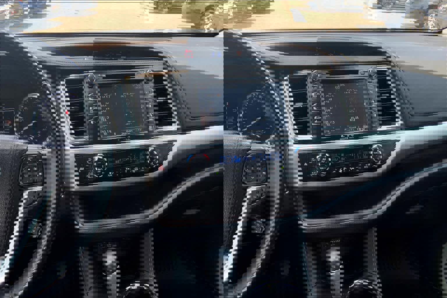 Used 2017 Toyota Highlander XLE image 6