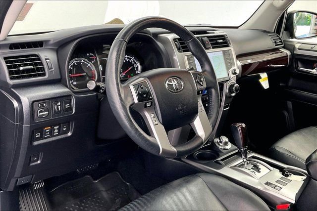 Used 2022 Toyota 4Runner Limited AWD/4WD image 14