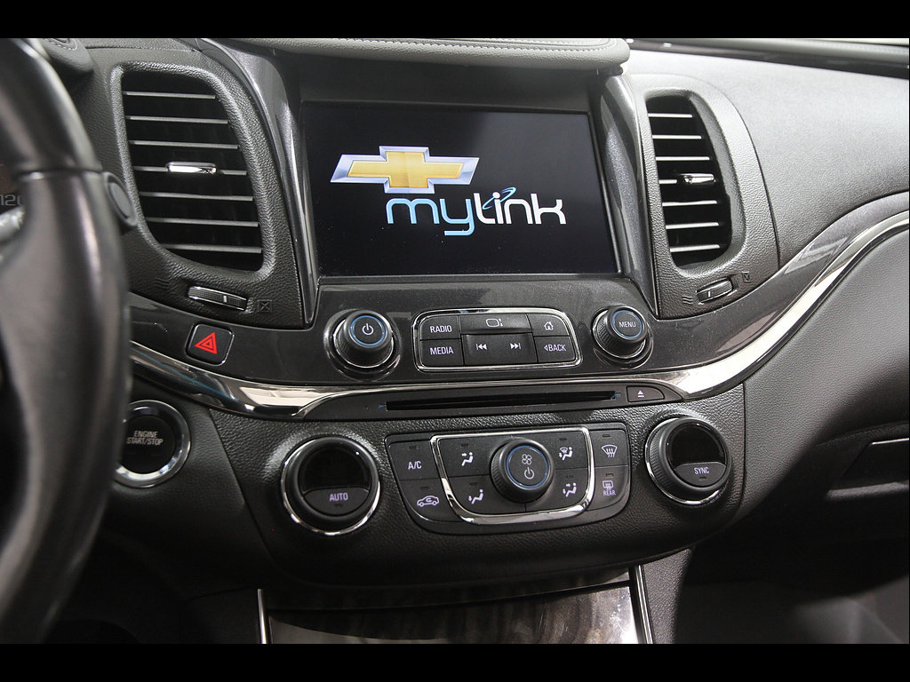 Used 2014 Chevrolet Impala LTZ FWD image 9