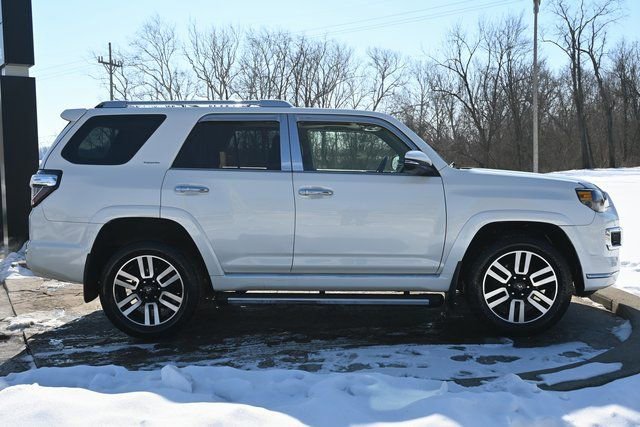 Used 2020 Toyota 4Runner Limited image 4