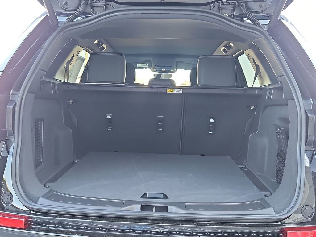 New 2026 Land Rover Discovery Sport Landmark image 11