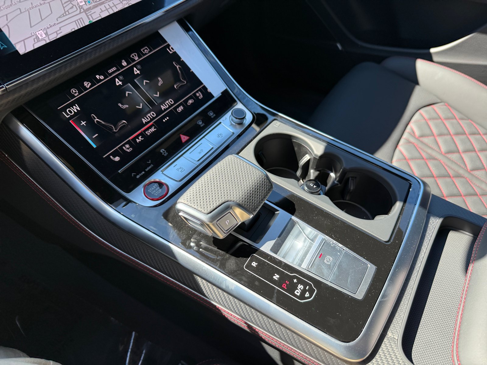 New 2026 Audi SQ8 Prestige AWD/4WD image 13