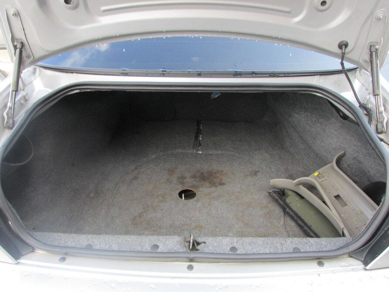 Used 2005 Chevrolet Impala SS w/ Sun And Sound Package image 9