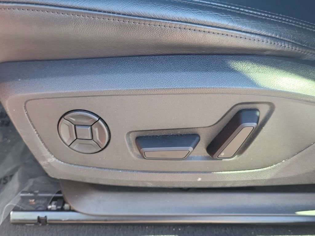 Used 2024 Audi Q3 2.0T Premium image 12