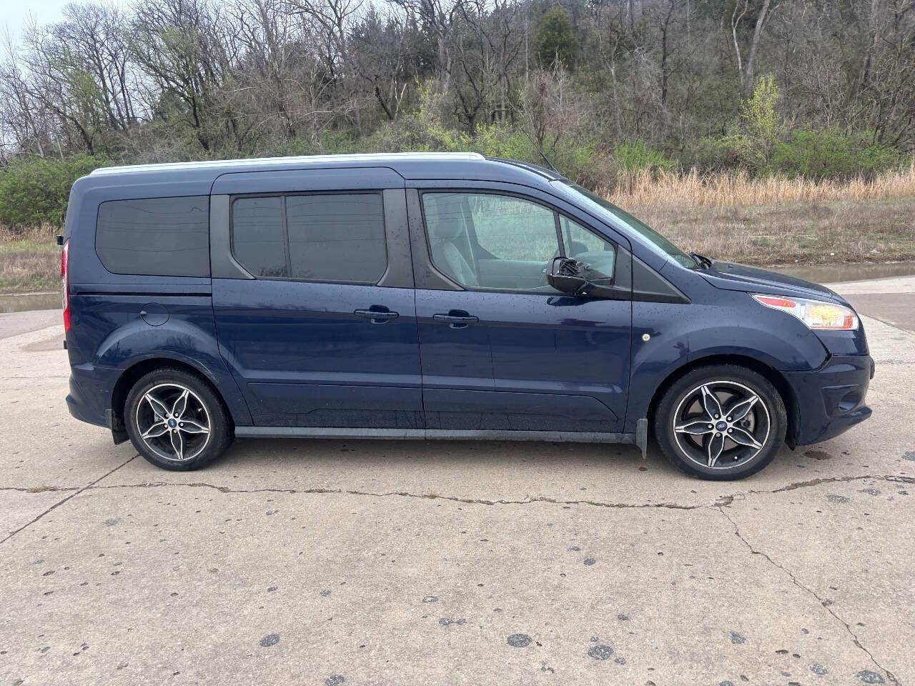 Used 2018 Ford Transit Connect XLT image 5