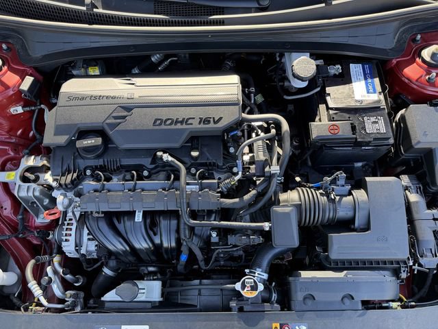 Used 2022 Hyundai Elantra SEL FWD image 42