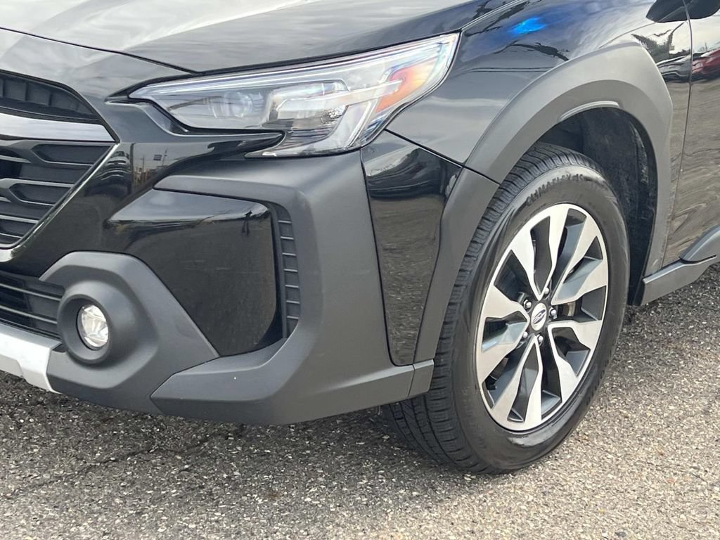 Used 2024 Subaru Outback Limited AWD/4WD image 7