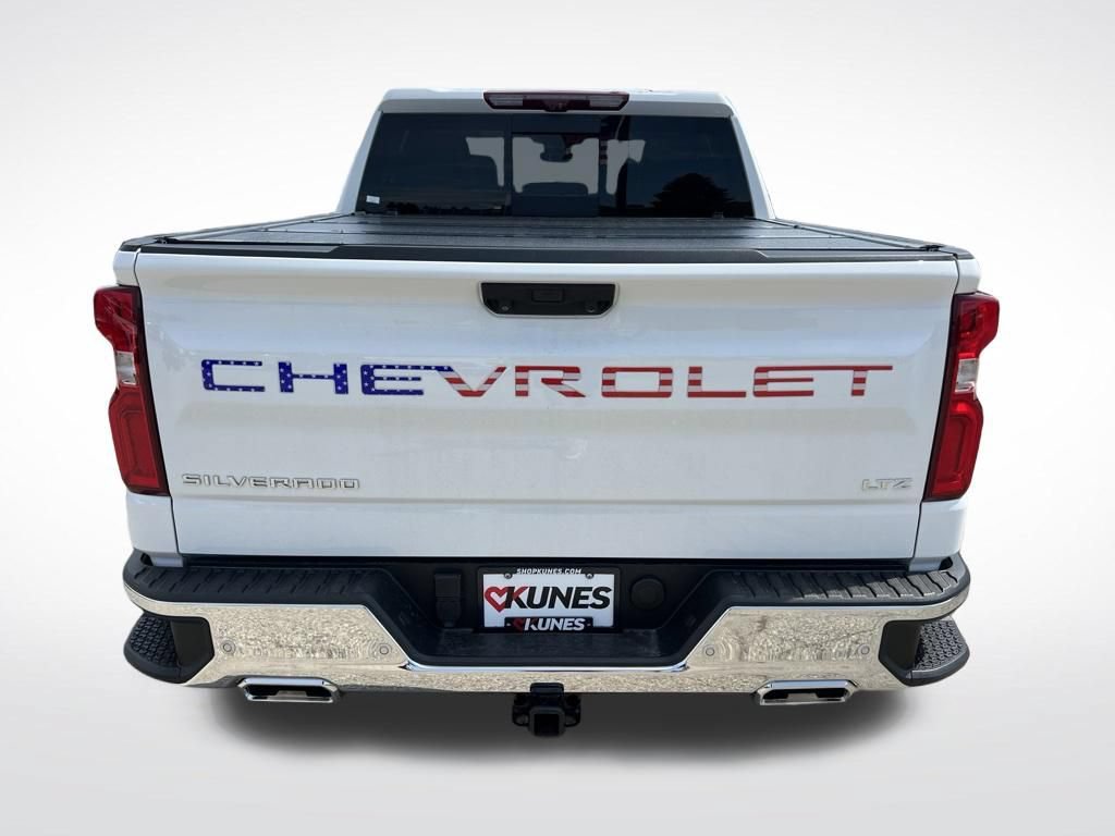 Used 2023 Chevrolet Silverado 1500 LTZ w/ Technology Package AWD/4WD image 9