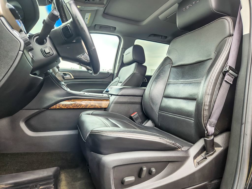 Used 2016 GMC Yukon Denali w/ Open Road Package image 7