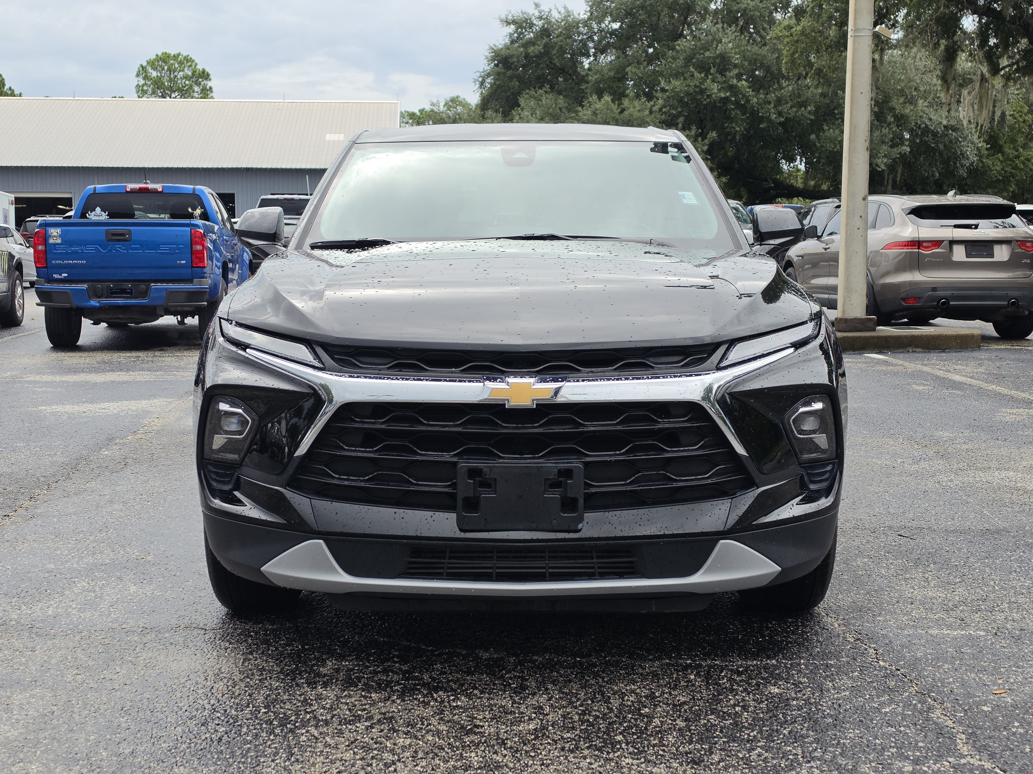 Used 2025 Chevrolet Blazer LT FWD image 12