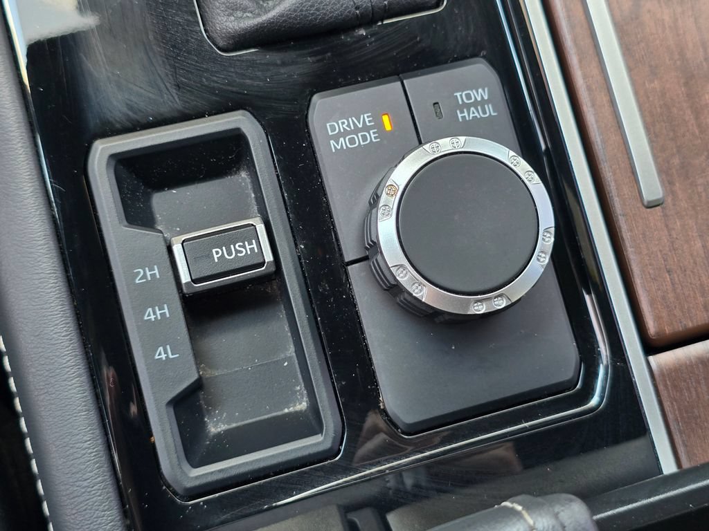 Used 2025 Toyota Tundra Capstone AWD/4WD image 33