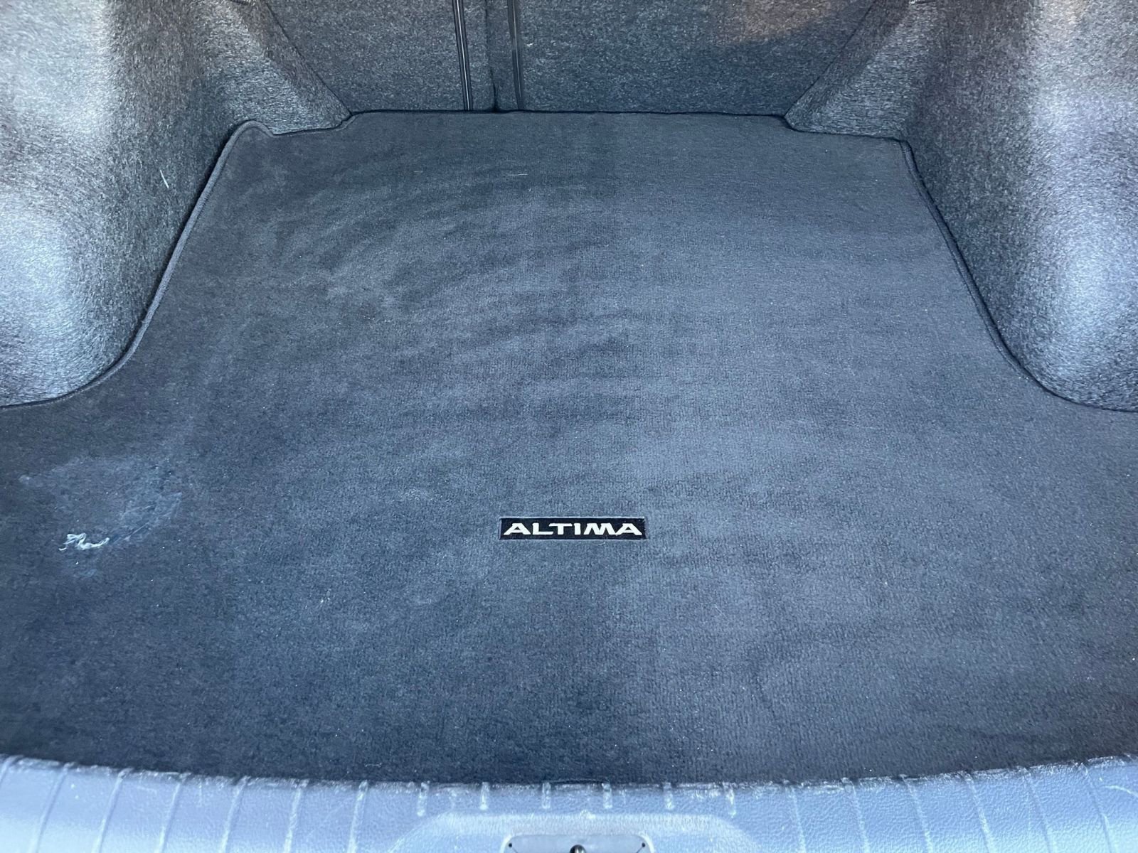 Used 2025 Nissan Altima 2.5 SV image 31