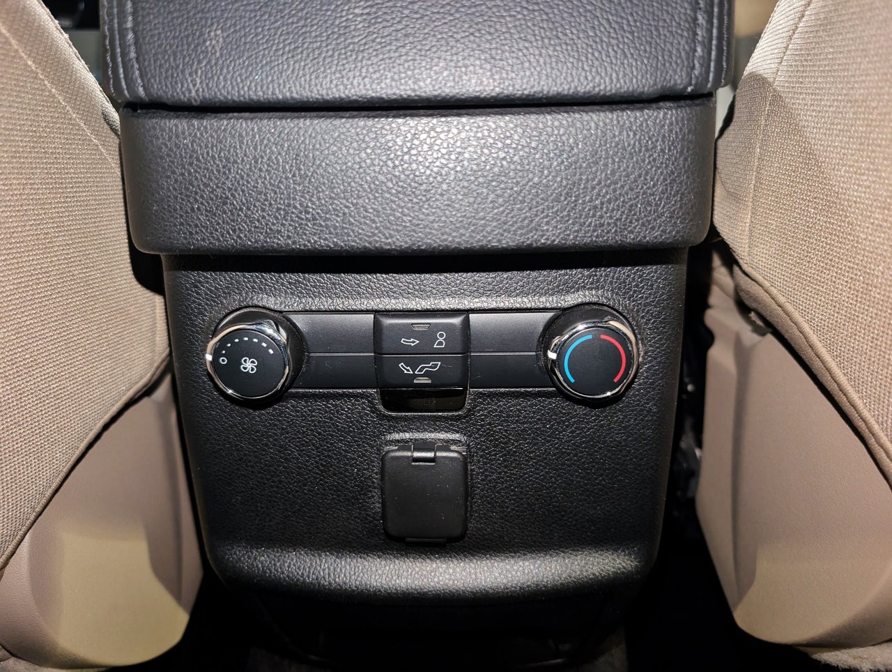 Used 2017 Ford Explorer FWD image 41