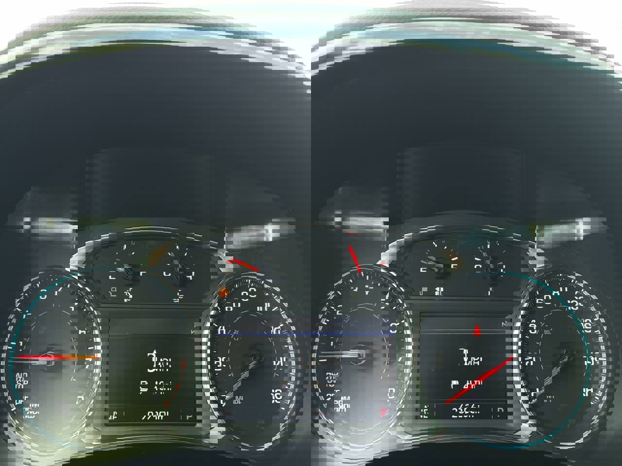 Used 2023 Chevrolet Traverse LT image 16