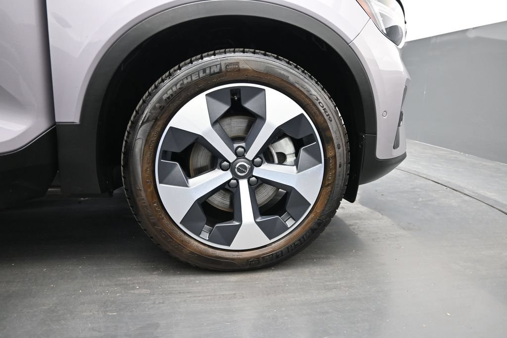 Used 2026 Volvo XC40 B5 Plus AWD/4WD image 15