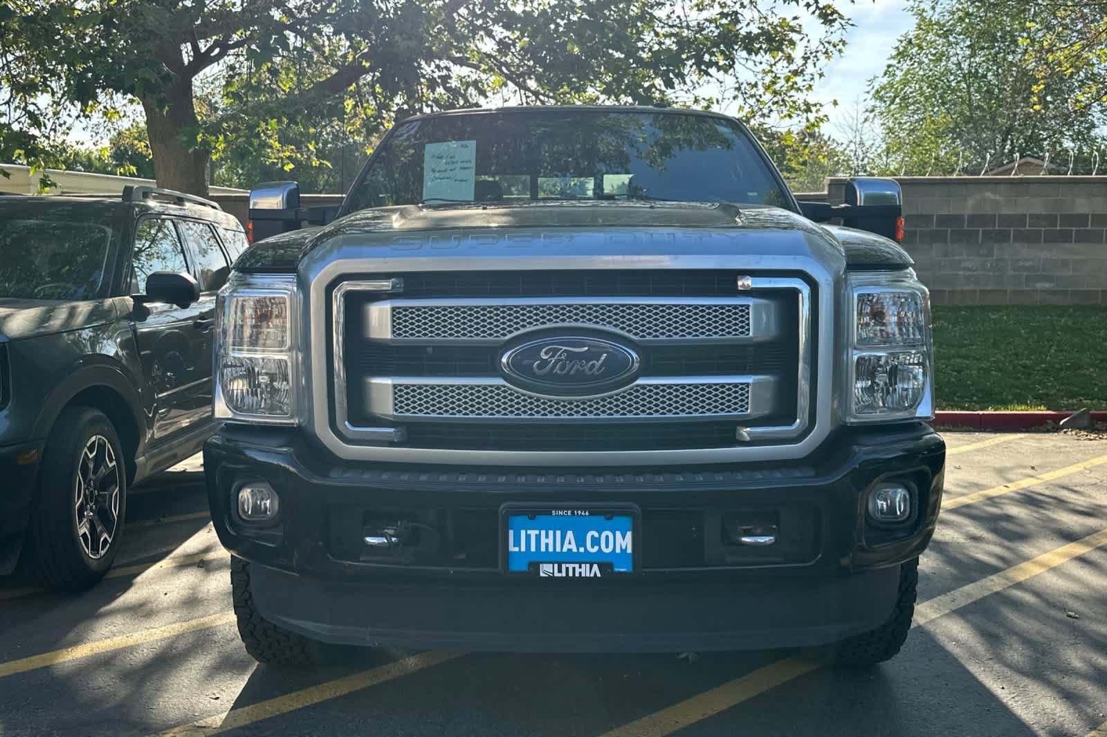 Used 2016 Ford F250 Platinum w/ FX4 Off-Road Package AWD/4WD image 2