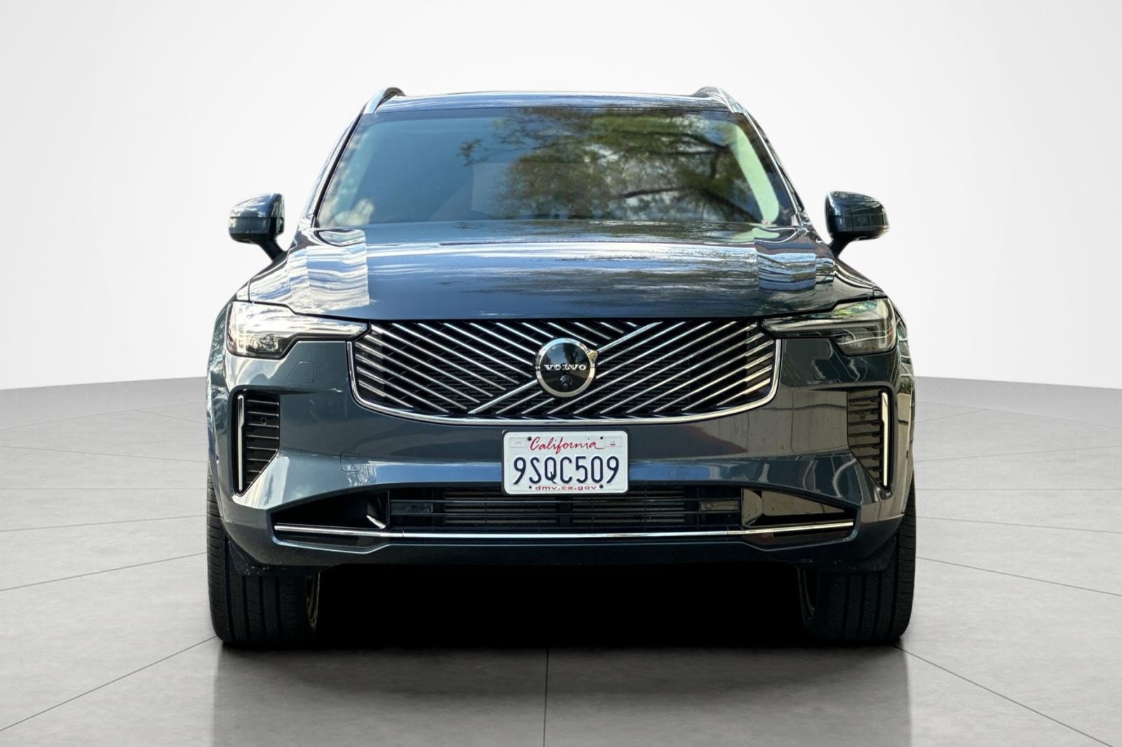 Used 2025 Volvo XC90 T8 Ultra w/ Protection Package Premier AWD/4WD image 8