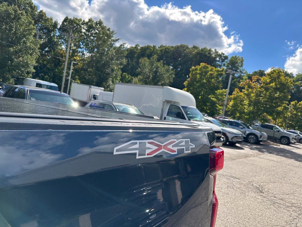 Used 2022 Chevrolet Silverado 1500 RST AWD/4WD image 22