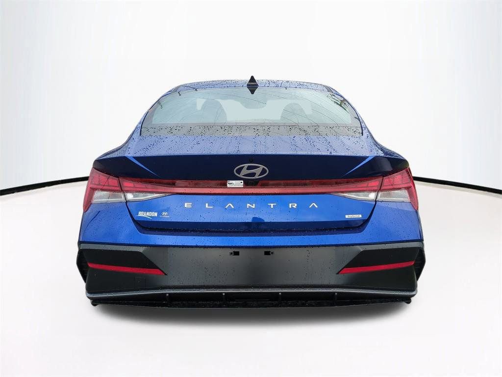 New 2026 Hyundai Elantra Limited image 6