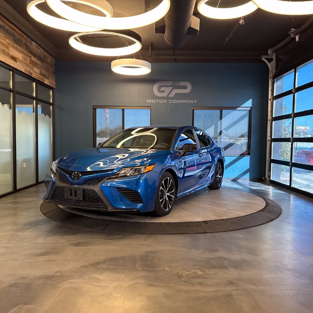 Used 2019 Toyota Camry SE FWD image 7