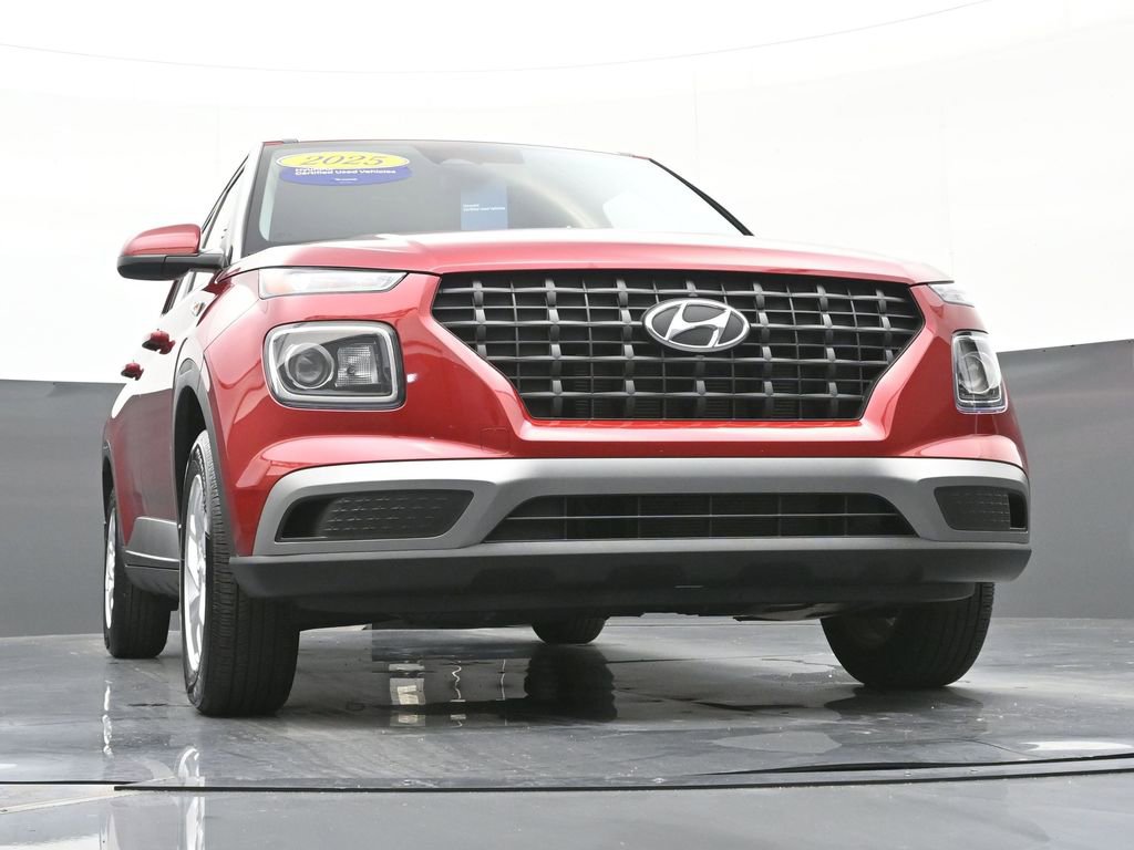 Certified 2025 Hyundai Venue SE image 39