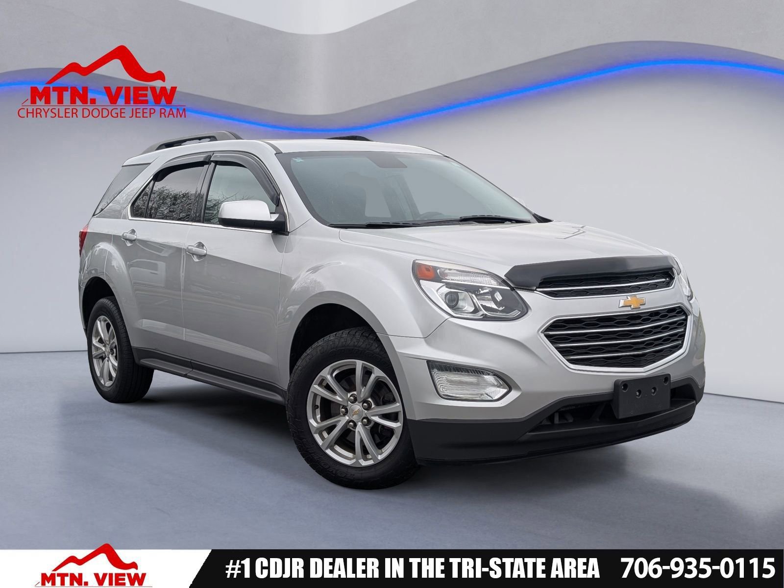 Used 2017 Chevrolet Equinox LT w/ Convenience Package FWD image 2