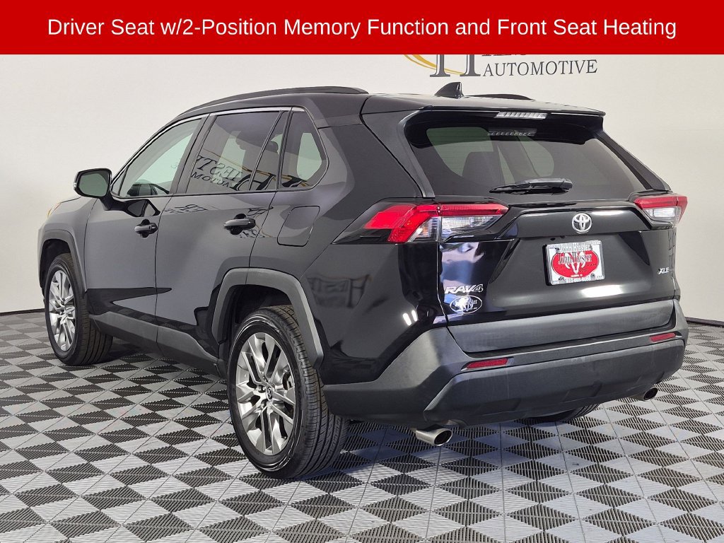 Used 2021 Toyota RAV4 XLE Premium FWD image 7