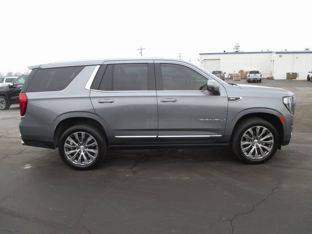 Used 2021 GMC Yukon Denali image 3