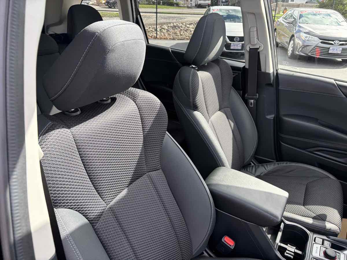 Used 2019 Subaru Forester Premium AWD/4WD image 27