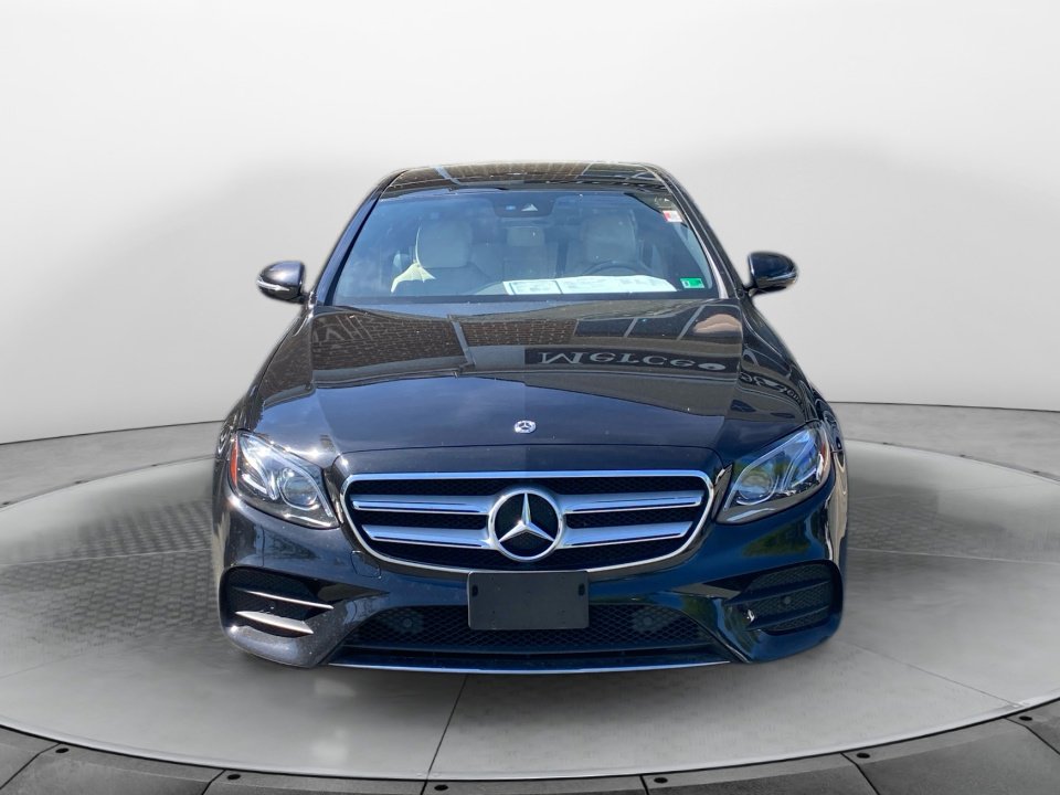 Used 2018 Mercedes-Benz E 300 image 2