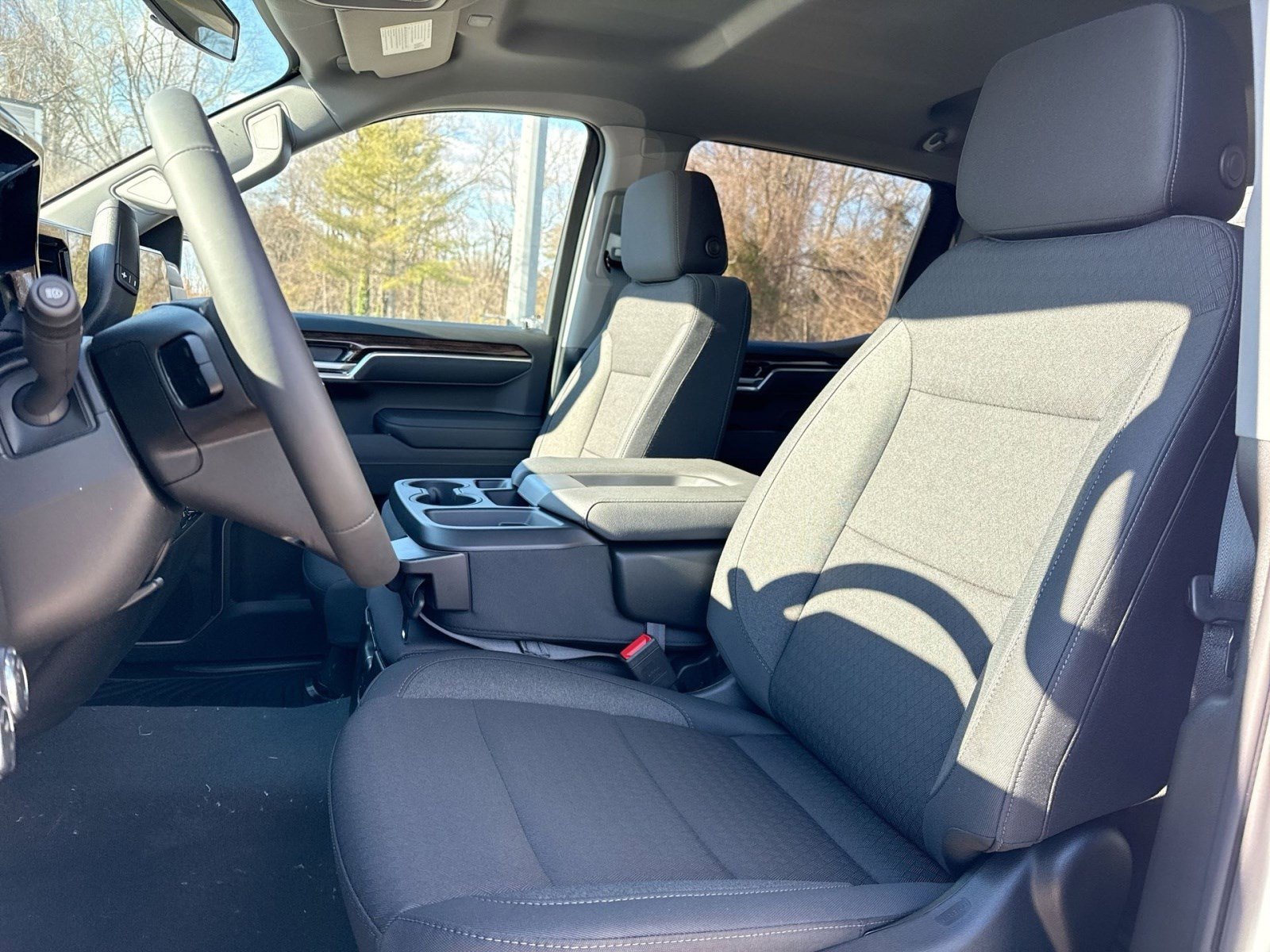 New 2026 GMC Sierra 1500 SLE image 13