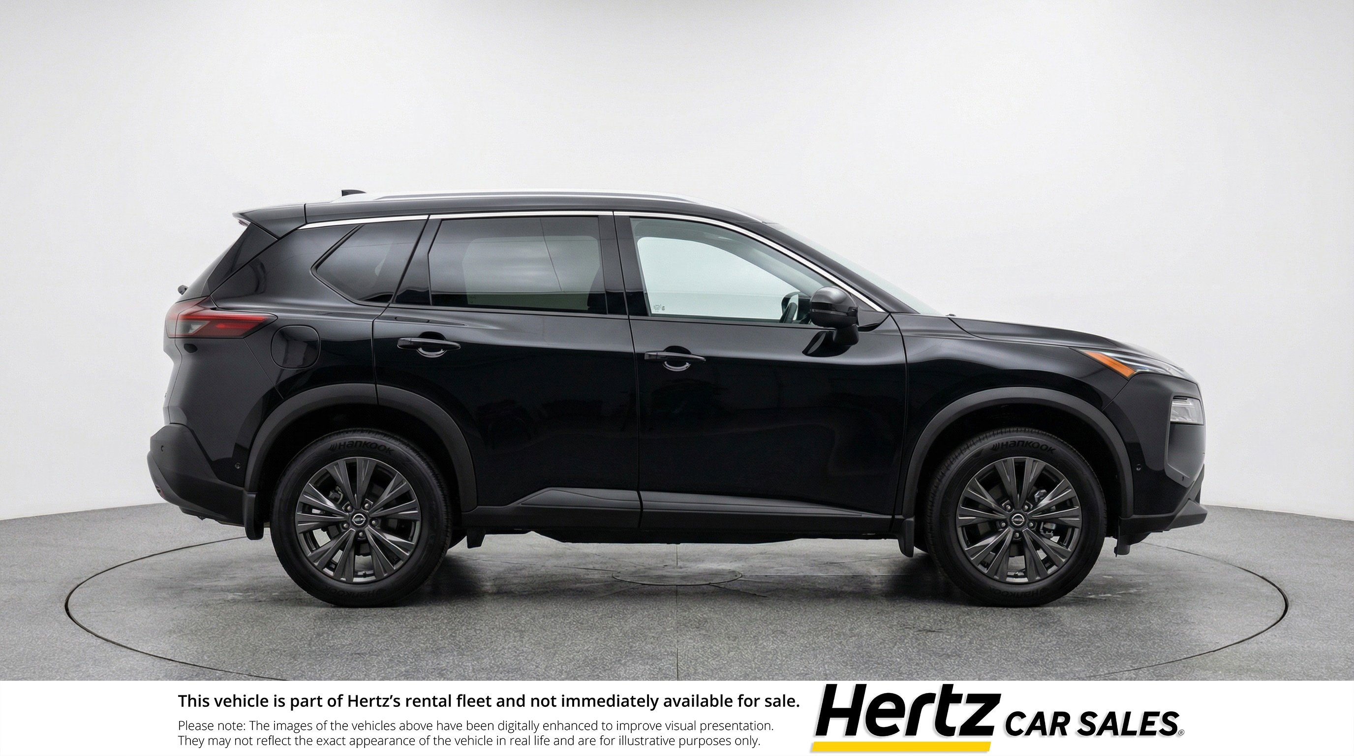 Used 2025 Nissan Rogue SV image 11