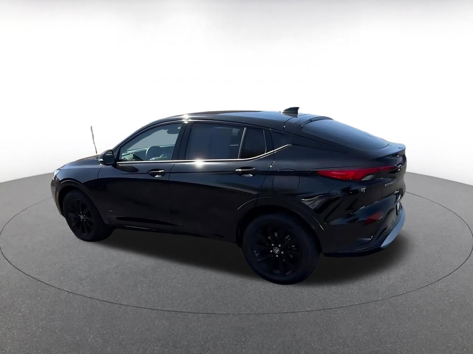 Used 2025 Buick Envista Sport Touring image 10