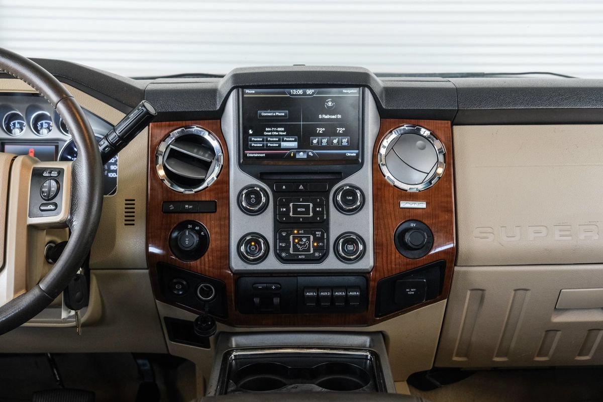 Used 2015 Ford F250 King Ranch w/ FX4 Off-Road Package AWD/4WD image 44