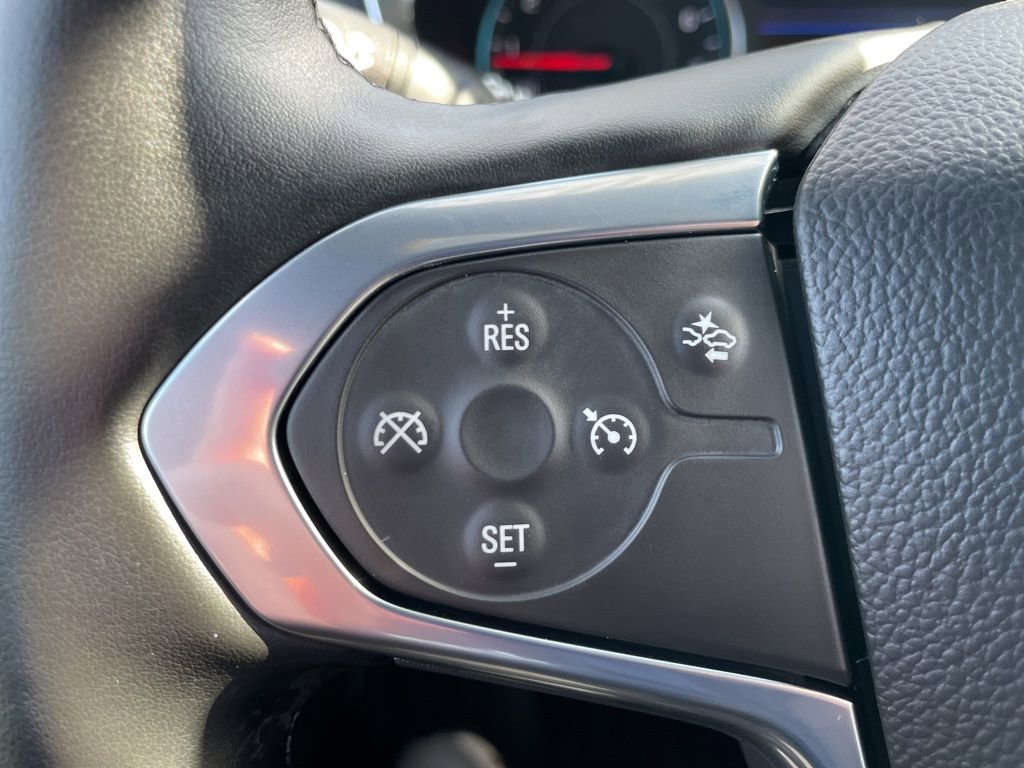 Used 2023 Chevrolet Traverse LT image 14