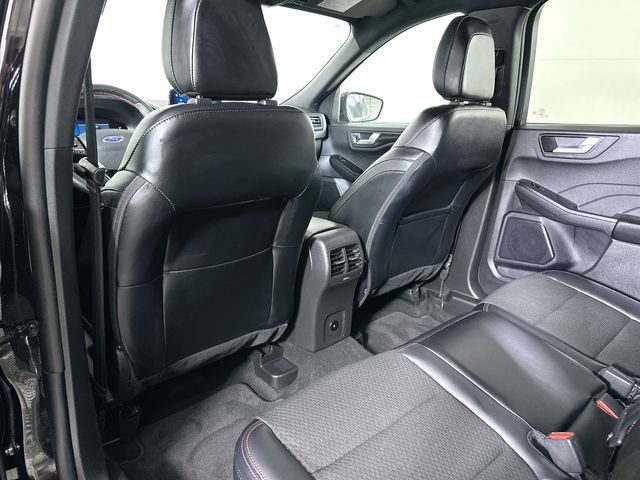 Used 2025 Ford Escape ST-Line Select image 21