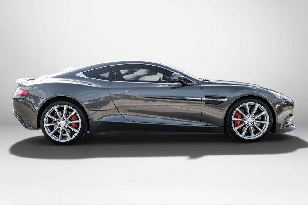 Used 2016 Aston Martin Vanquish Coupe RWD image 4