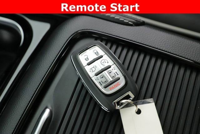 New 2026 Chrysler Pacifica Limited w/ S Appearance Package image 3