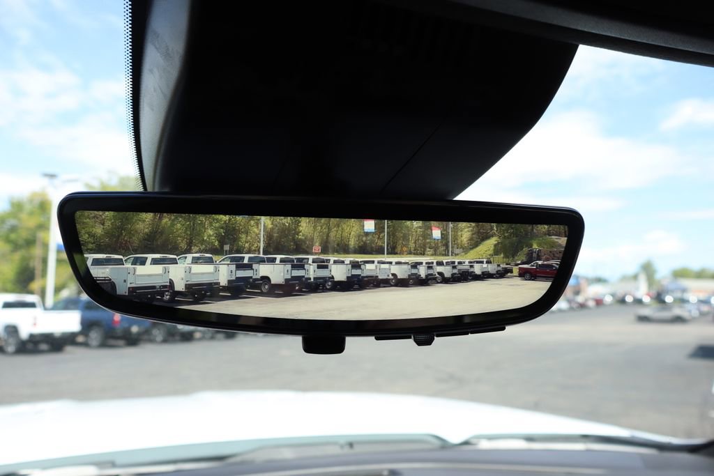 Used 2026 GMC Sierra 3500 Denali Ultimate AWD/4WD image 17