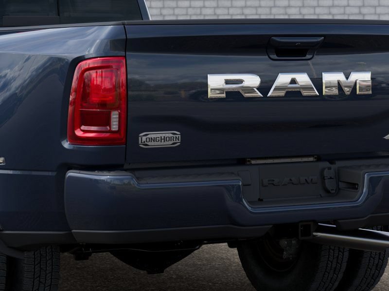 New 2026 RAM 3500 Limited AWD/4WD image 13