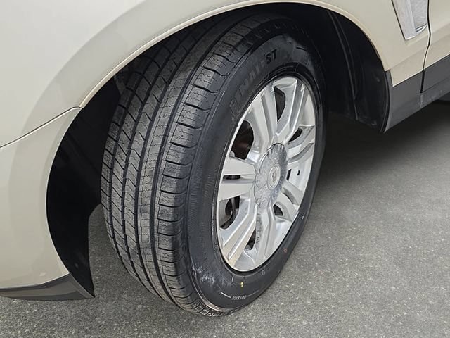 Used 2014 Cadillac SRX Luxury w/ Driver Awareness Package AWD/4WD image 29