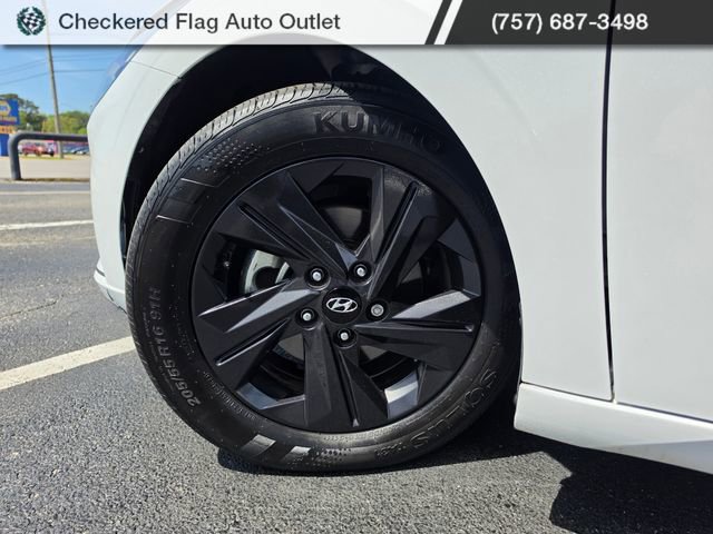 Used 2022 Hyundai Elantra SEL w/ Convenience Package image 13