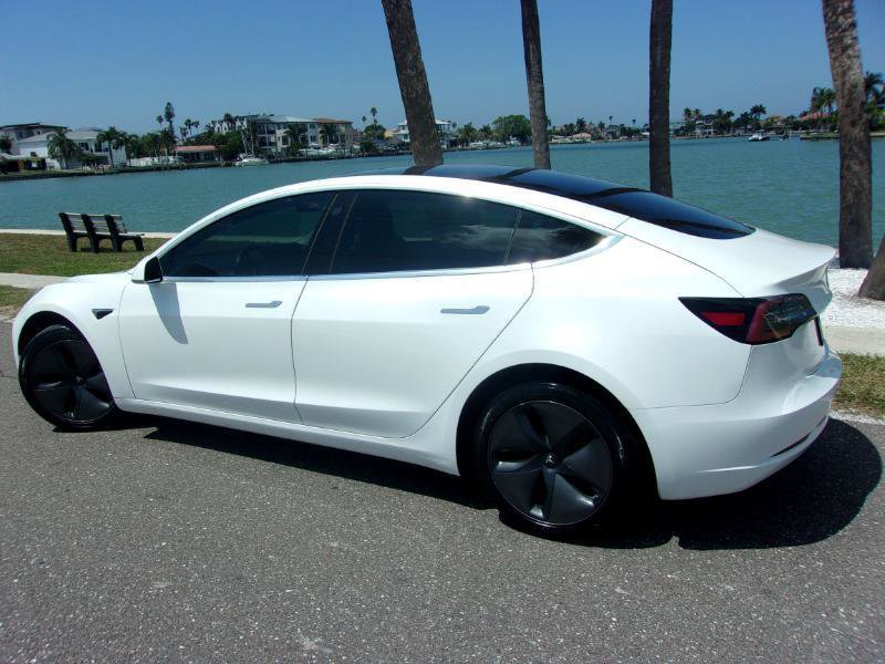 Used 2019 Tesla Model 3 Standard Range Plus image 8