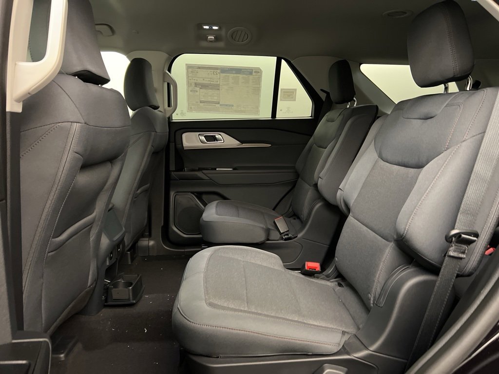 New 2025 Ford Explorer Active image 29