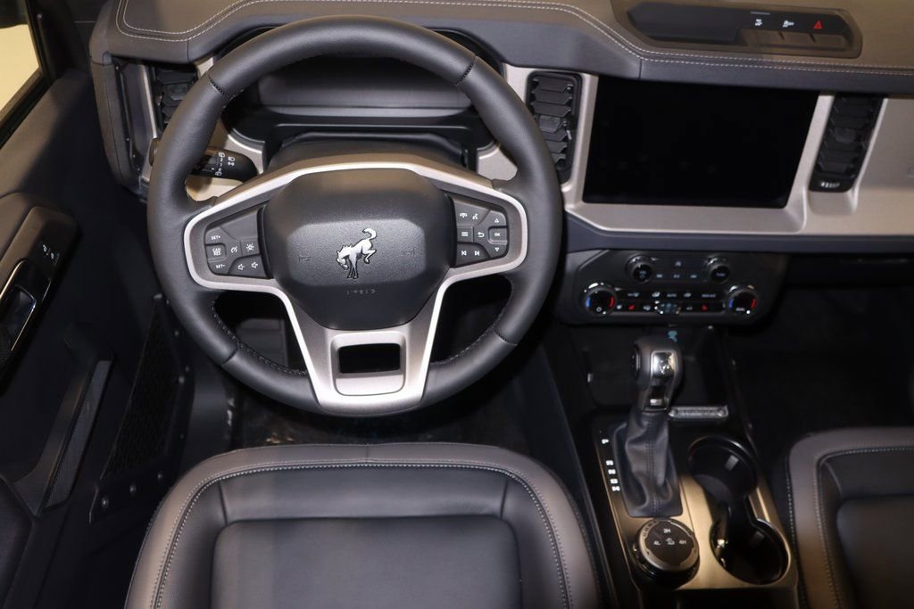 New 2025 Ford Bronco Outer Banks image 15