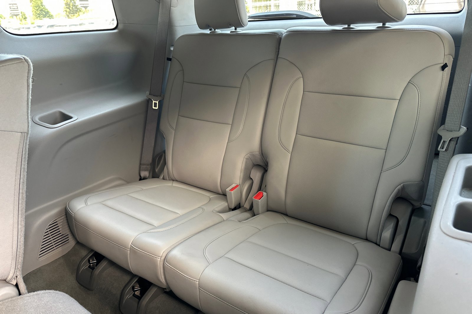 Certified 2023 GMC Acadia SLT image 15