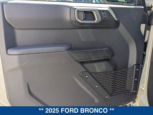 New 2025 Ford Bronco Badlands AWD/4WD image 10