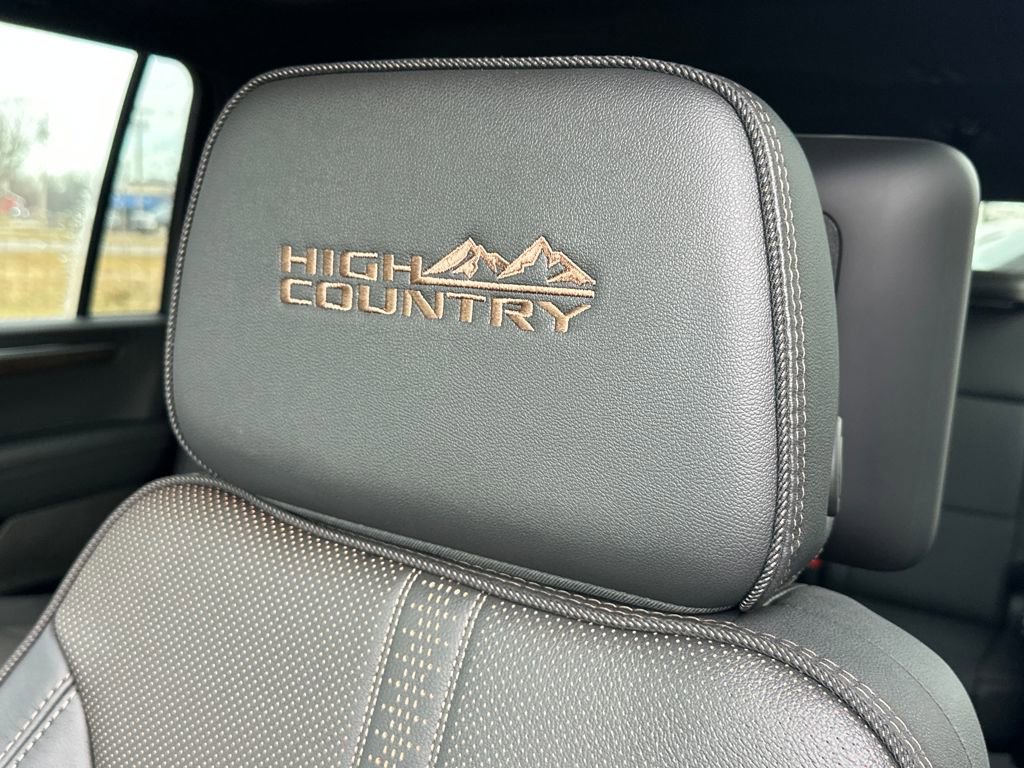 New 2026 Chevrolet Suburban High Country image 13