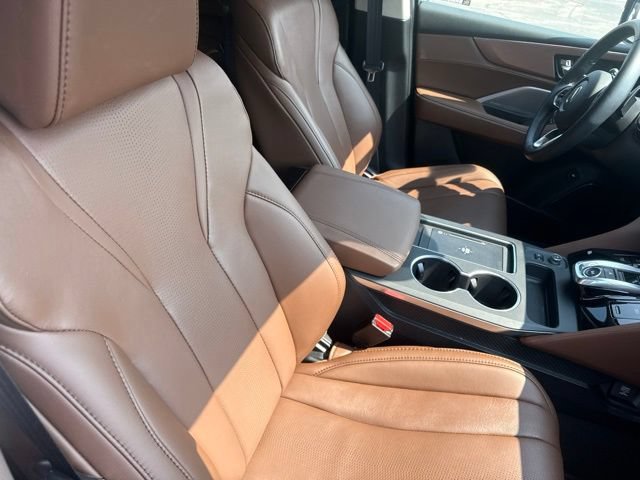 Used 2025 Acura MDX w/ Technology Package FWD image 16
